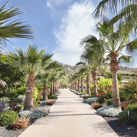מלון Terreforti Luxury Village אגריג'נטו