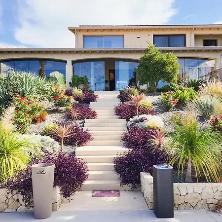 מלון Terreforti Luxury Village 3*